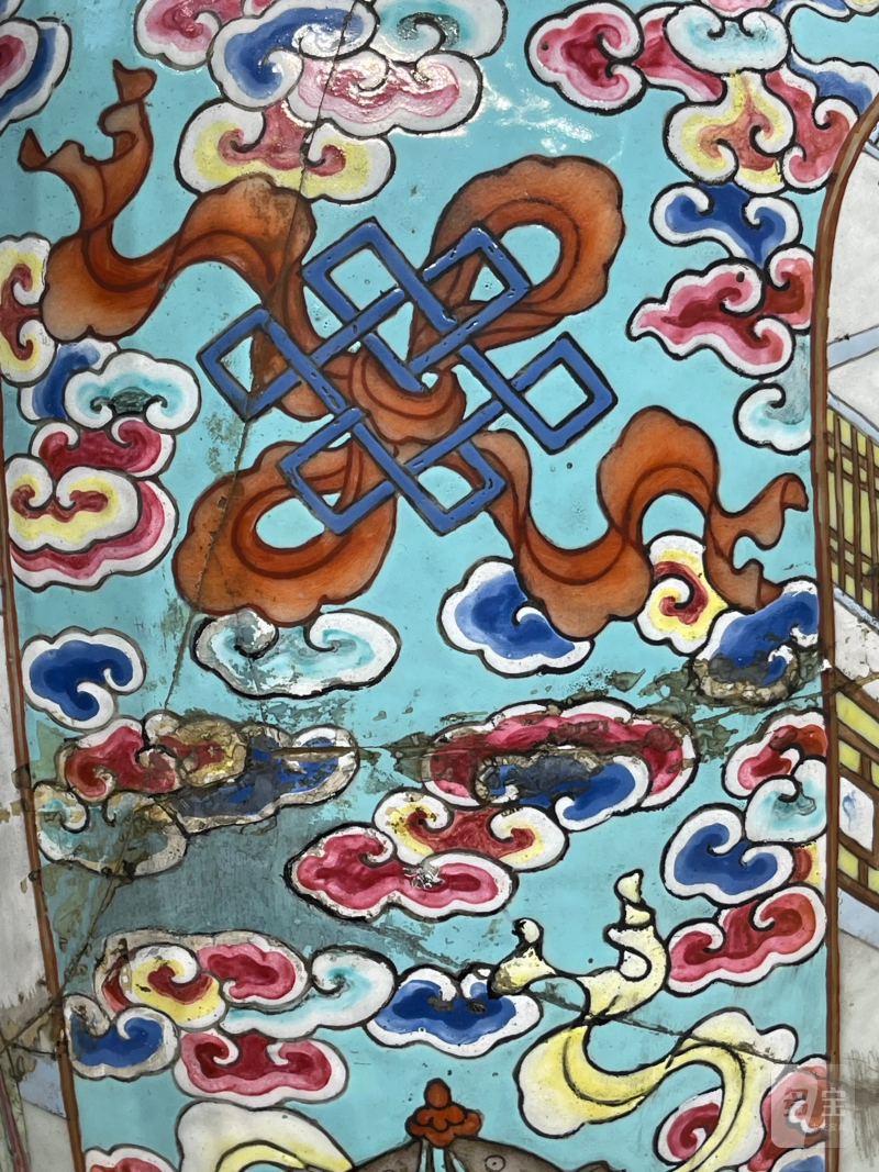 清乾隆 粉彩仕女纹大瓶一对 - 图20